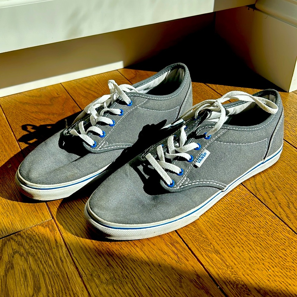 Like new women vans shoes